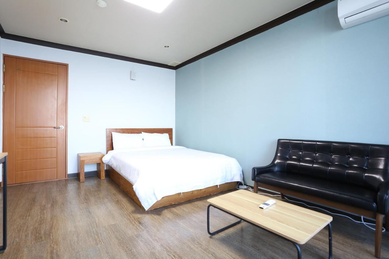 Time Motel Gangneung Bagian luar foto