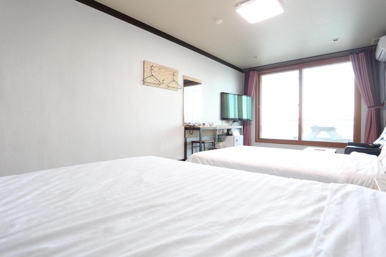 Time Motel Gangneung Bagian luar foto