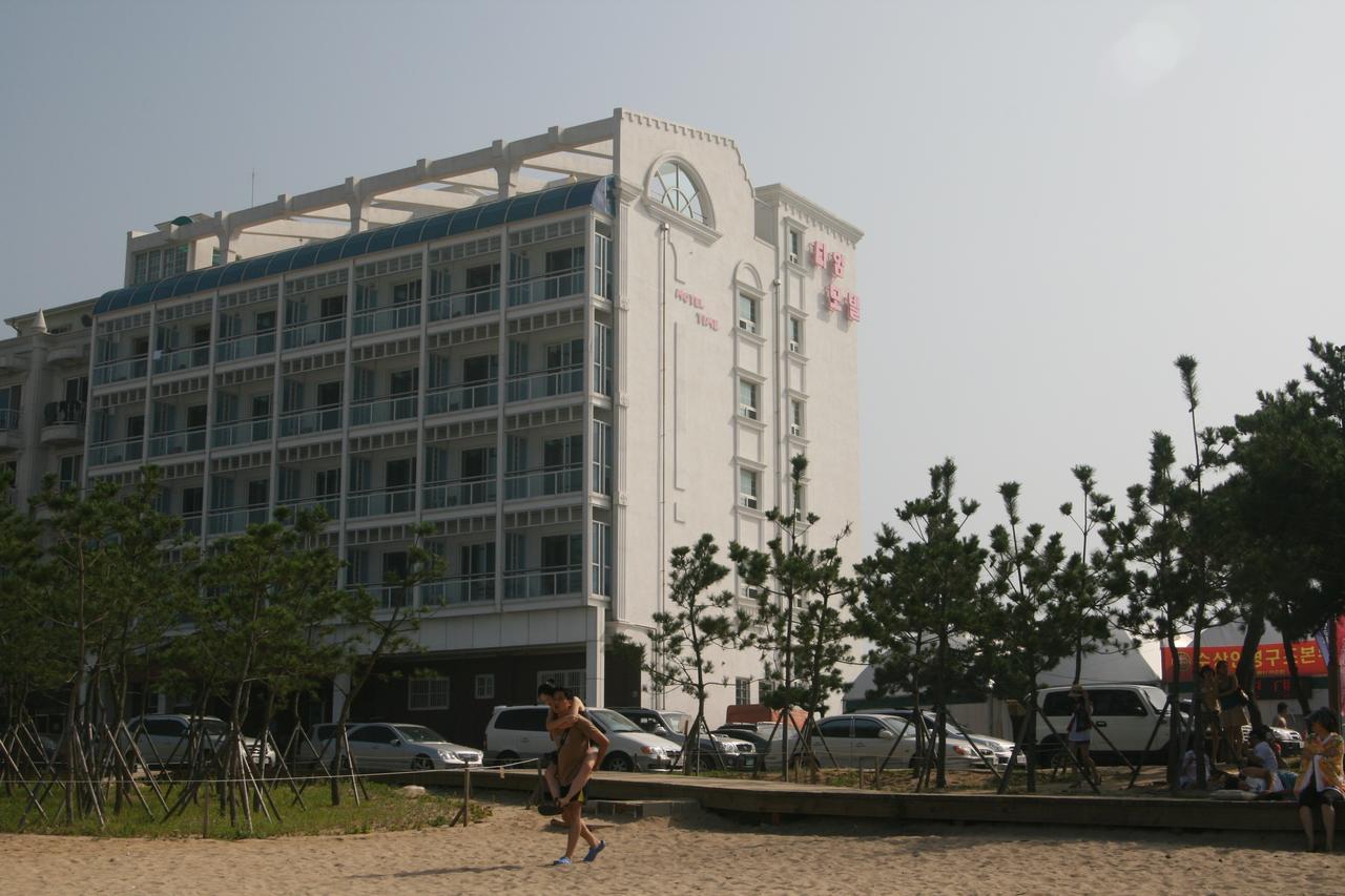 Time Motel Gangneung Bagian luar foto